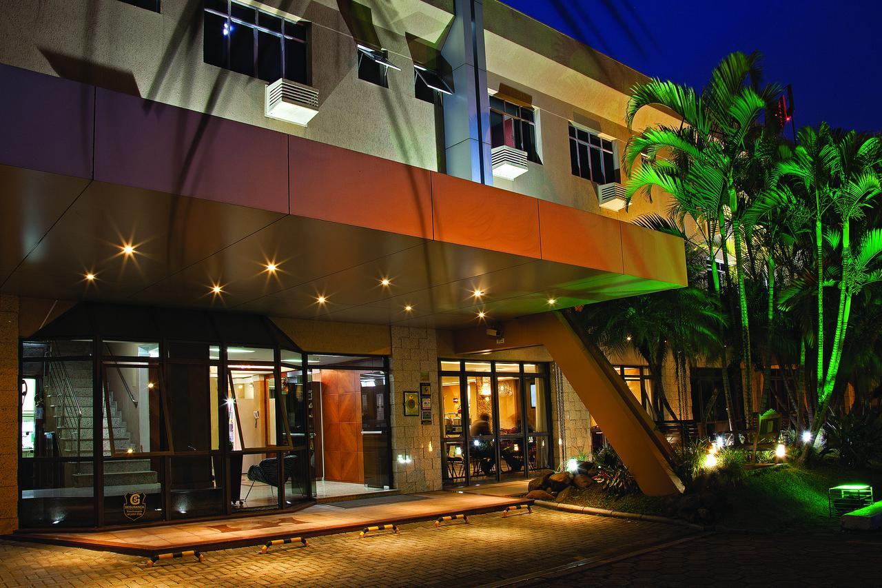 Lira Hotel Κουριτίμπα Εξωτερικό φωτογραφία